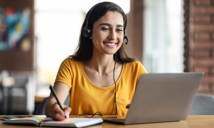Estas son las opiniones sobre estudiar ciencias online en la escuela IEQFB