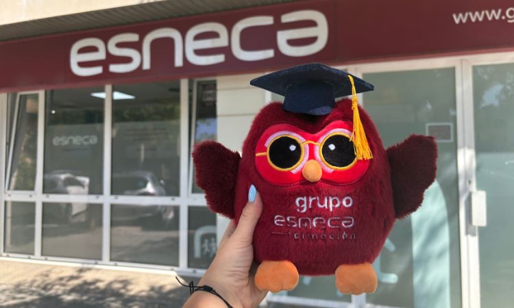 Conoce a Neca, la mascota oficial de Grupo Esneca Formación